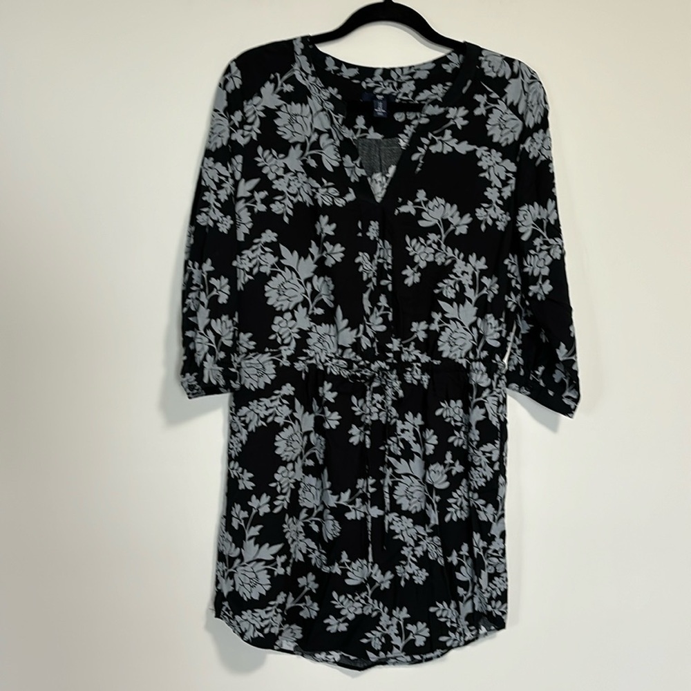 Gap Dress Cinch Drawstring Waist Shirt Tail Hem Black with Grey Floral Small